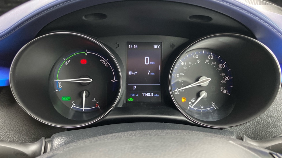 Toyota C-HR 2.0 Hybrid Dynamic 5dr CVT Hybrid Hatchback - Image 11