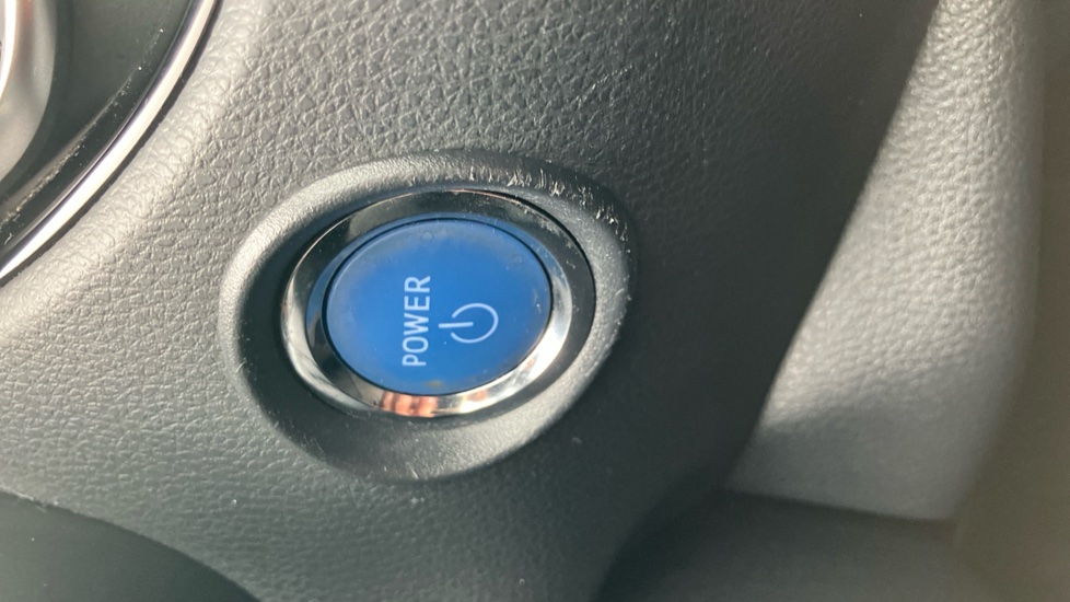 Toyota C-HR 2.0 Hybrid Dynamic 5dr CVT Hybrid Hatchback - Image 16