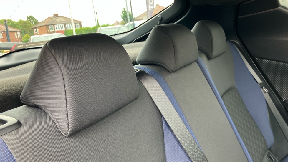 Toyota C-HR 2.0 Hybrid Dynamic 5dr CVT Hybrid Hatchback - Image 18