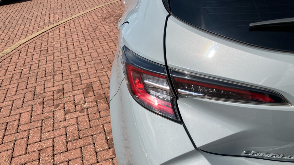 Toyota Corolla 2.0 VVT-i Hybrid GR Sport 5dr CVT Hybrid Hatchback - Image 36