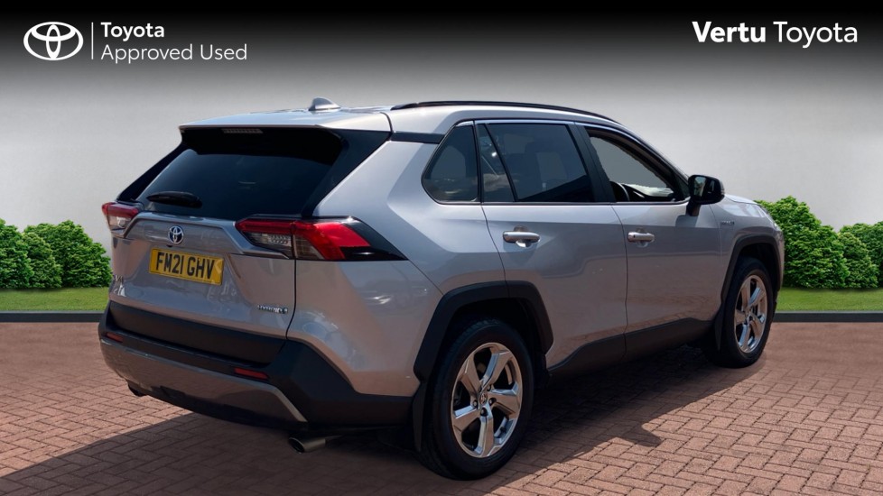 Toyota RAV4 2.5 VVT-i Hybrid Design 5dr CVT 2WD Hybrid Estate - Image 2