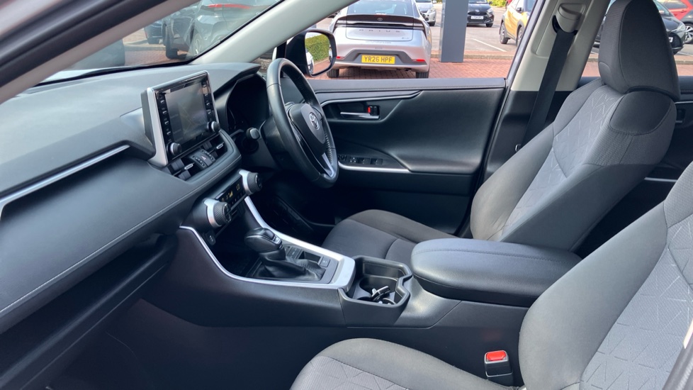 Toyota RAV4 2.5 VVT-i Hybrid Design 5dr CVT 2WD Hybrid Estate - Image 5