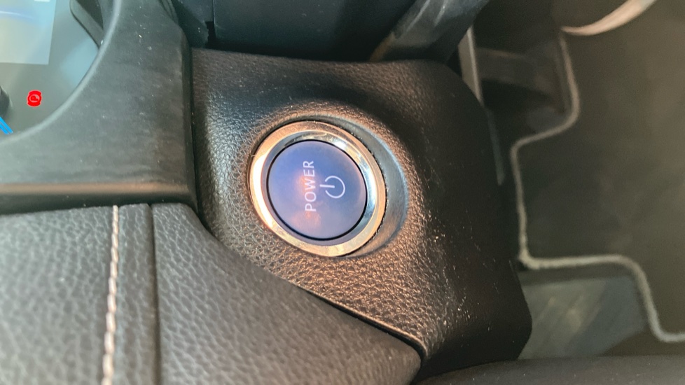 Toyota RAV4 2.5 VVT-i Hybrid Design 5dr CVT 2WD Hybrid Estate - Image 16