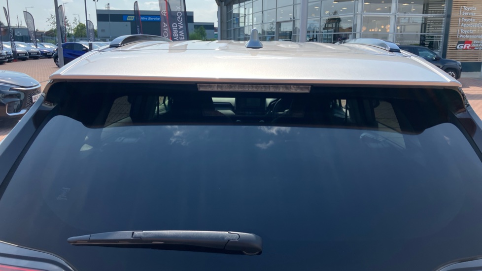 Toyota RAV4 2.5 VVT-i Hybrid Design 5dr CVT 2WD Hybrid Estate - Image 37