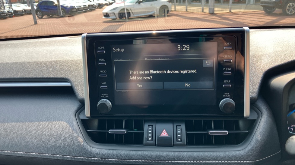 Toyota RAV4 2.5 VVT-i Hybrid Design 5dr CVT 2WD Hybrid Estate - Image 38