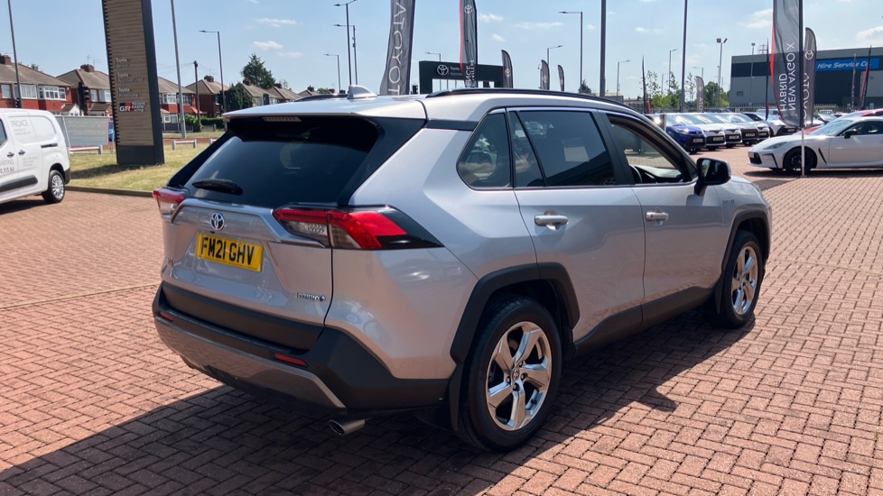 Toyota RAV4 2.5 VVT-i Hybrid Design 5dr CVT 2WD Hybrid Estate - Image 48