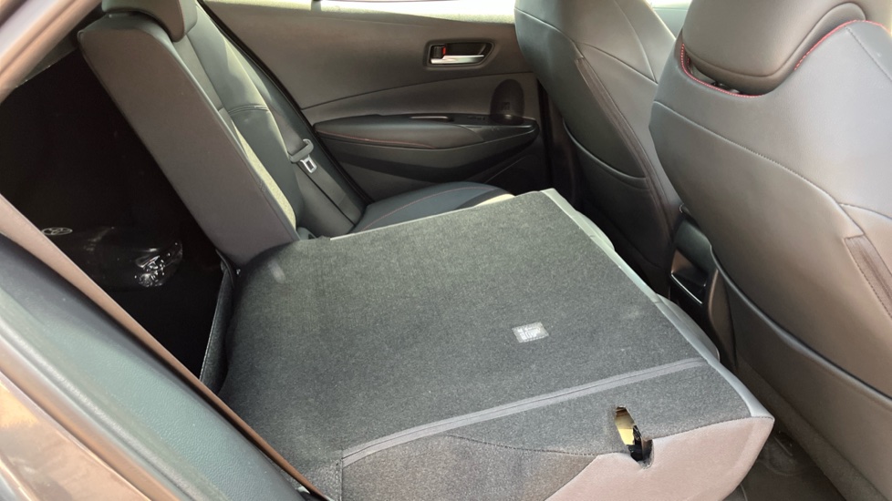Toyota Corolla 1.8 Hybrid GR Sport 5dr CVT Hybrid Hatchback - Image 18