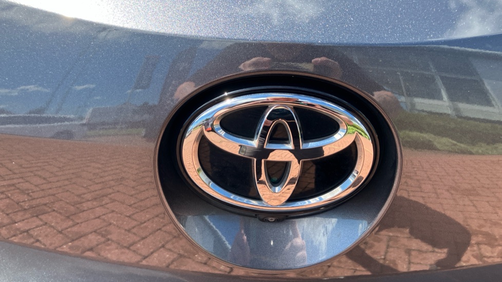 Toyota Corolla 1.8 Hybrid GR Sport 5dr CVT Hybrid Hatchback - Image 48