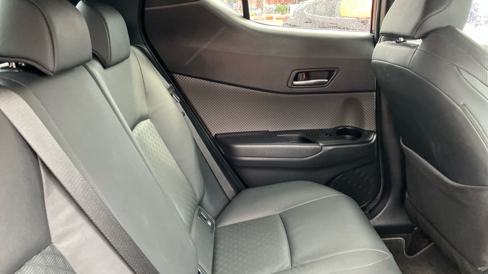Toyota C-HR 2.0 Hybrid Excel 5dr CVT Hybrid Hatchback - Image 8