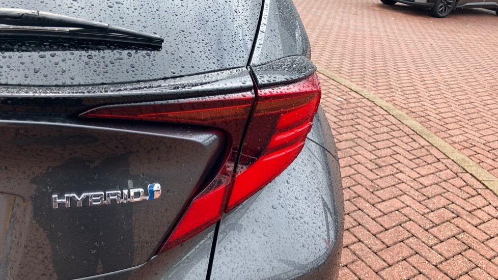 Toyota C-HR 2.0 Hybrid Excel 5dr CVT Hybrid Hatchback - Image 21