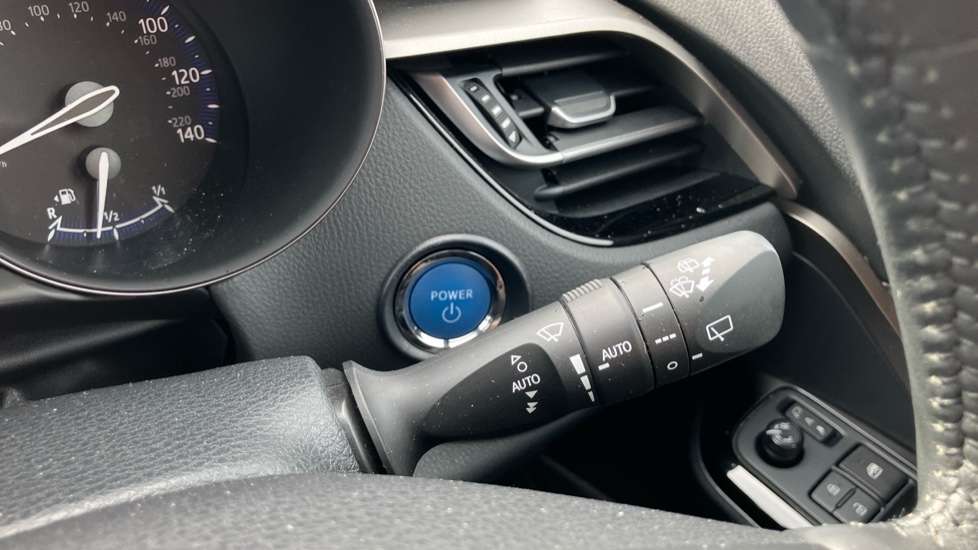 Toyota C-HR 2.0 Hybrid Excel 5dr CVT Hybrid Hatchback - Image 33