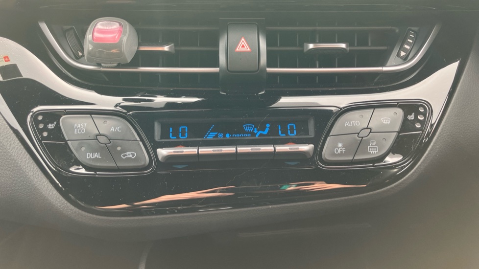 Toyota C-HR 2.0 Hybrid Excel 5dr CVT Hybrid Hatchback - Image 34