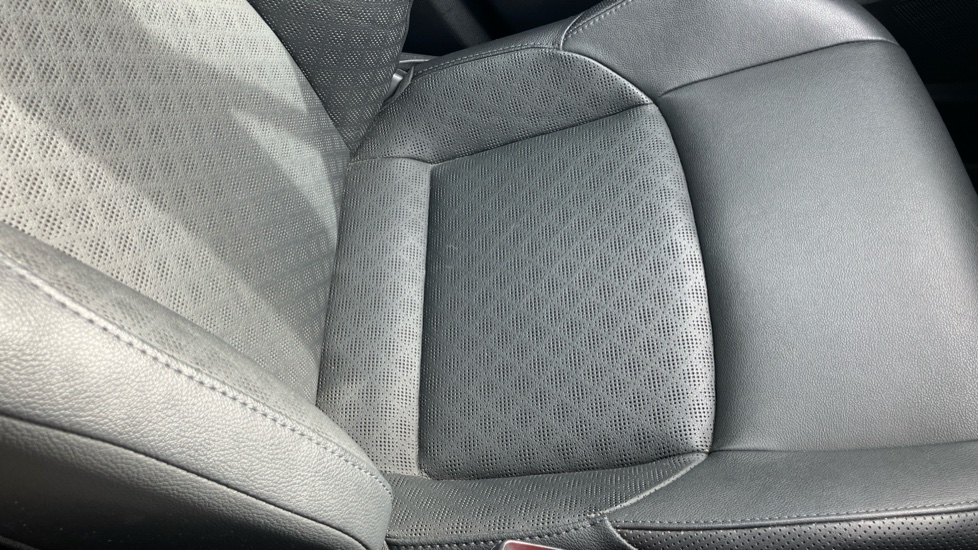 Toyota C-HR 2.0 Hybrid Excel 5dr CVT Hybrid Hatchback - Image 63
