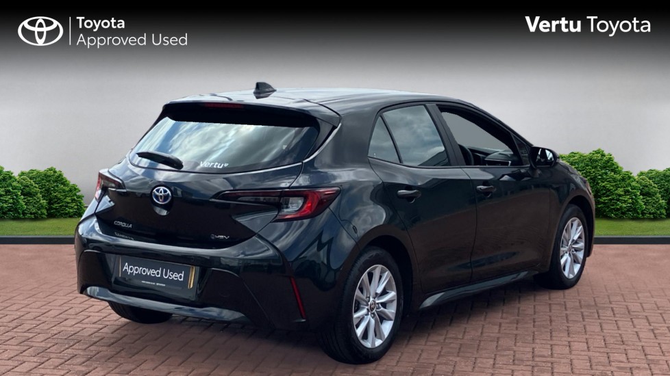 Toyota Corolla 2.0 Hybrid 178 Icon 5dr CVT Hybrid Hatchback - Image 2