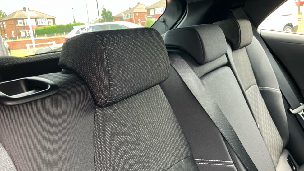 Toyota Corolla 2.0 Hybrid 178 Icon 5dr CVT Hybrid Hatchback - Image 18