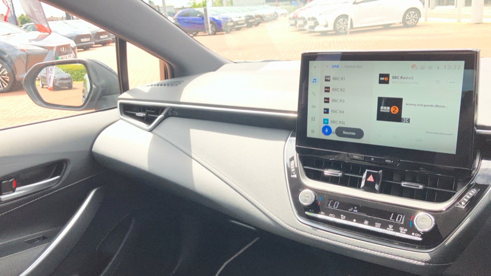 Toyota Corolla 2.0 Hybrid 178 Icon 5dr CVT Hybrid Hatchback - Image 40