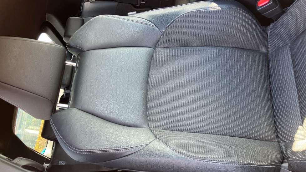 Toyota bZ4X 150kW Motion 71.4kWh 5dr Auto Electric Hatchback - Image 14