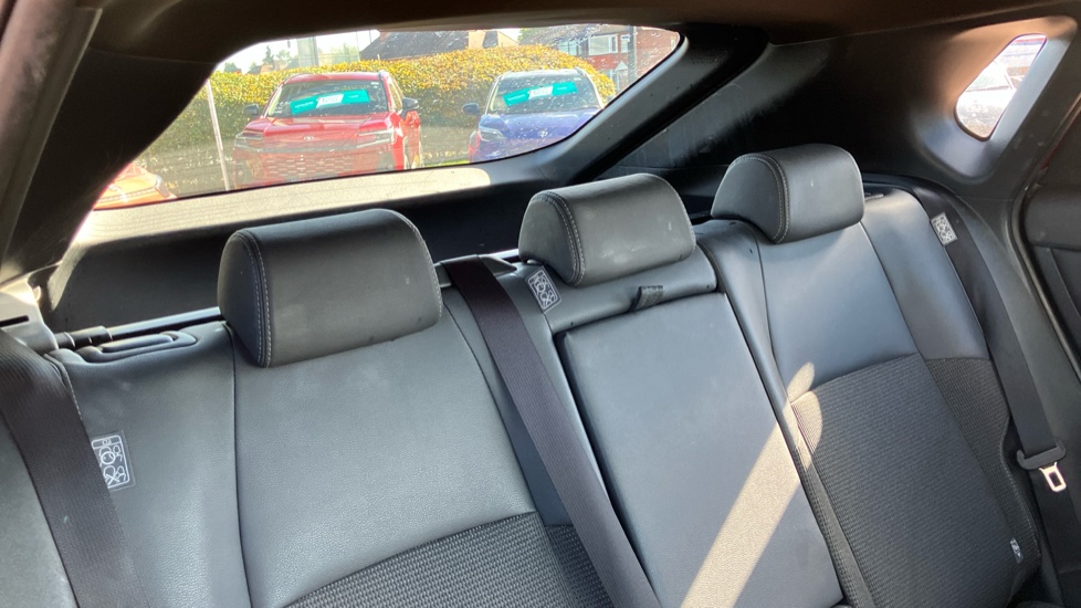 Toyota bZ4X 150kW Motion 71.4kWh 5dr Auto Electric Hatchback - Image 32