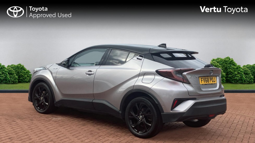Toyota C-HR 1.8 Hybrid Dynamic 5dr CVT Hybrid Hatchback - Image 4