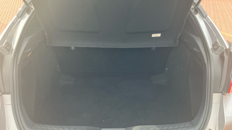 Toyota C-HR 1.8 Hybrid Dynamic 5dr CVT Hybrid Hatchback - Image 13