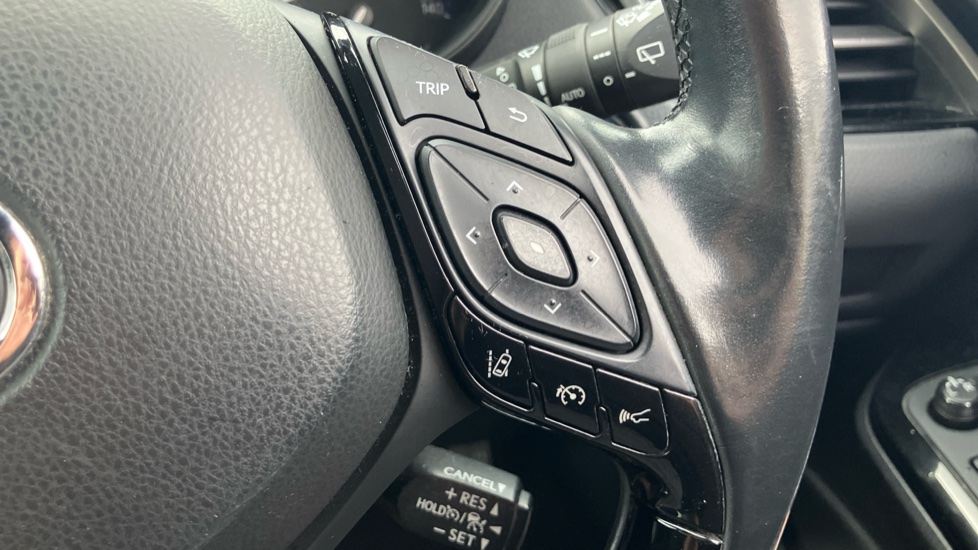 Toyota C-HR 1.8 Hybrid Dynamic 5dr CVT Hybrid Hatchback - Image 29