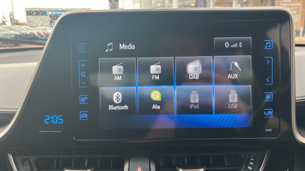 Toyota C-HR 1.8 Hybrid Dynamic 5dr CVT Hybrid Hatchback - Image 38