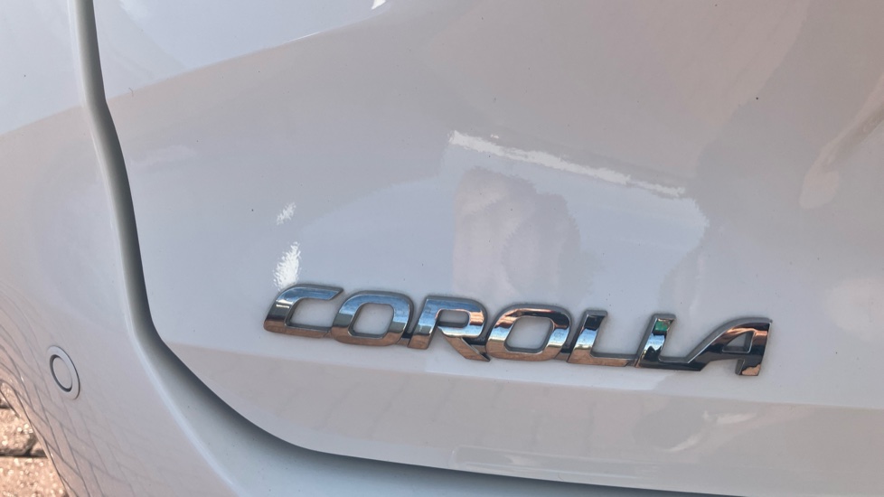 Toyota Corolla Petrol 1.8 VVT-i Hybrid Commercial Auto - Image 51