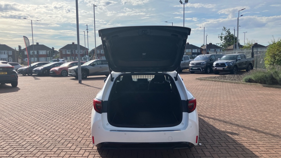 Toyota Corolla Petrol 1.8 VVT-i Hybrid Commercial Auto - Image 53