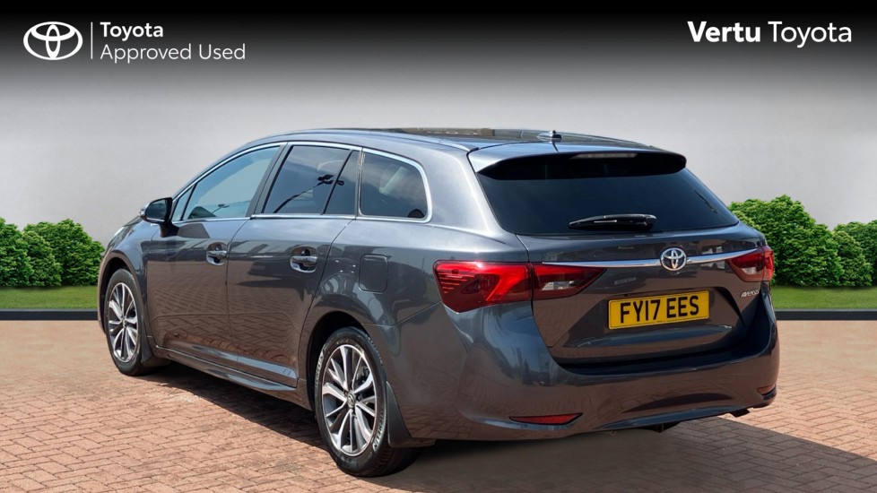 Toyota Avensis 2.0D Business Edition Plus 5dr Diesel Estate - Image 4