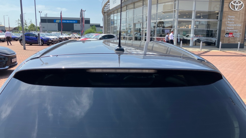 Toyota Avensis 2.0D Business Edition Plus 5dr Diesel Estate - Image 37