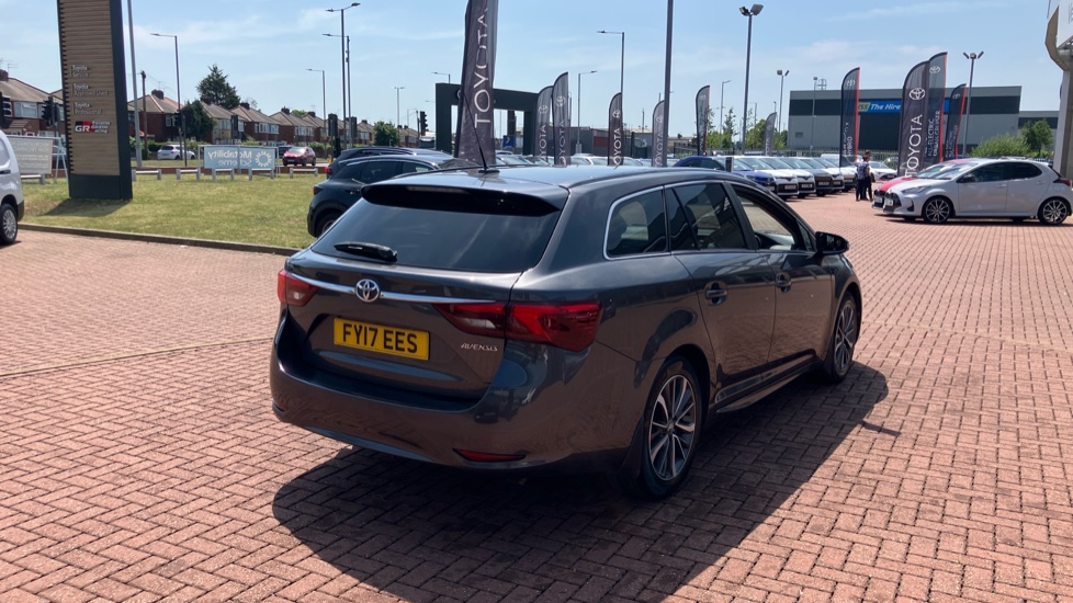 Toyota Avensis 2.0D Business Edition Plus 5dr Diesel Estate - Image 48