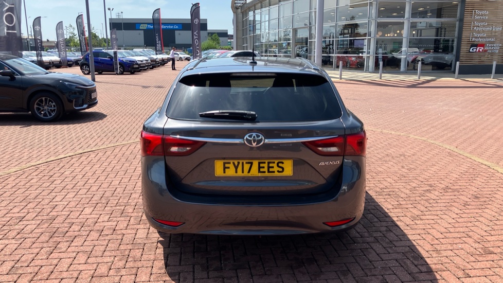 Toyota Avensis 2.0D Business Edition Plus 5dr Diesel Estate - Image 49