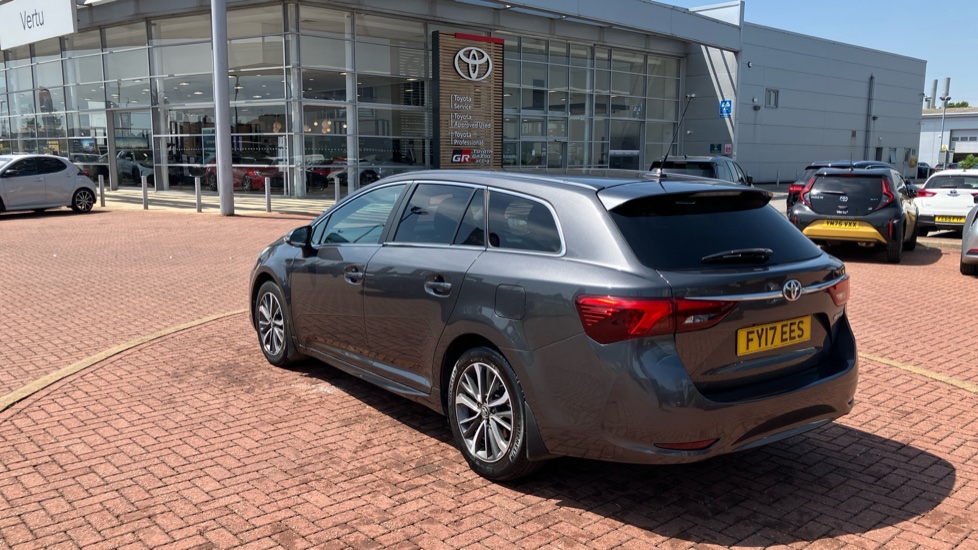 Toyota Avensis 2.0D Business Edition Plus 5dr Diesel Estate - Image 53