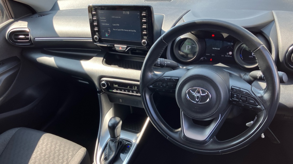 Toyota Yaris 1.5 Hybrid Design 5dr CVT Hybrid Hatchback - Image 6