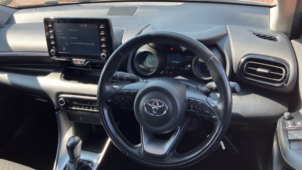 Toyota Yaris 1.5 Hybrid Design 5dr CVT Hybrid Hatchback - Image 7