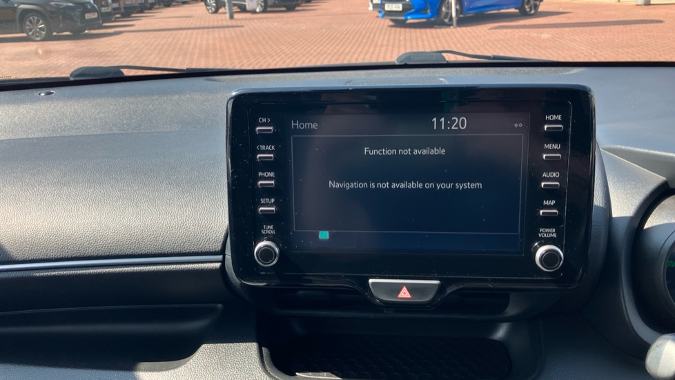 Toyota Yaris 1.5 Hybrid Design 5dr CVT Hybrid Hatchback - Image 9