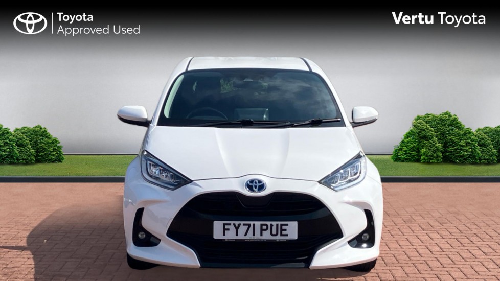 Toyota Yaris 1.5 Hybrid Design 5dr CVT Hybrid Hatchback - Image 22