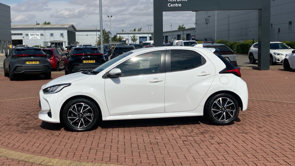 Toyota Yaris 1.5 Hybrid Design 5dr CVT Hybrid Hatchback - Image 24