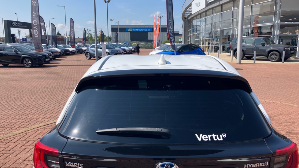 Toyota Yaris 1.5 Hybrid Design 5dr CVT Hybrid Hatchback - Image 37