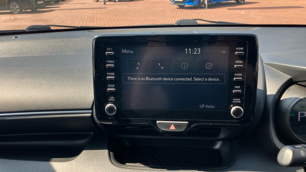 Toyota Yaris 1.5 Hybrid Design 5dr CVT Hybrid Hatchback - Image 38