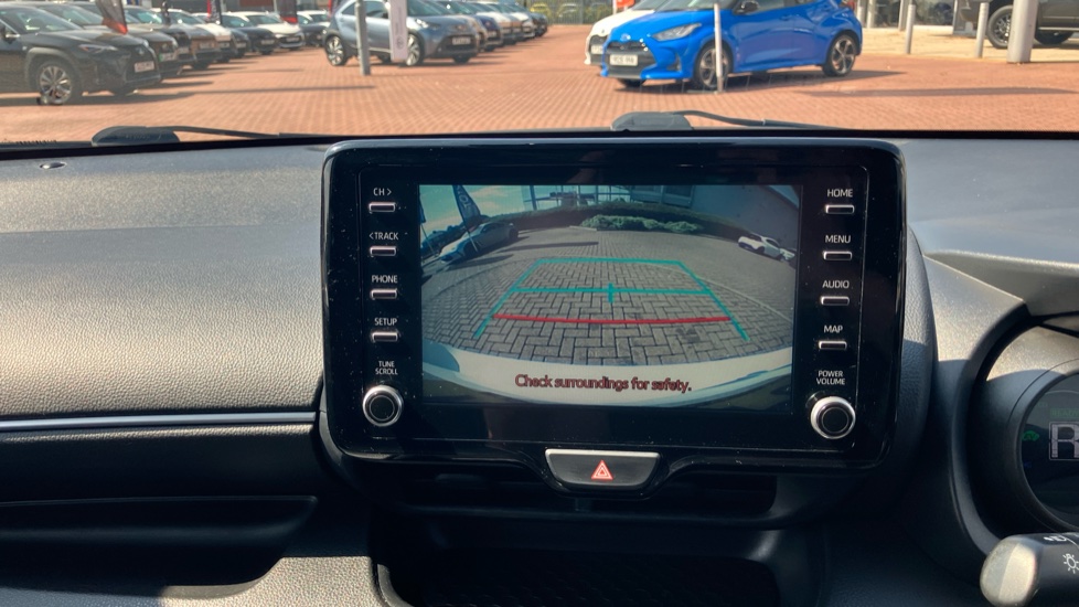 Toyota Yaris 1.5 Hybrid Design 5dr CVT Hybrid Hatchback - Image 42