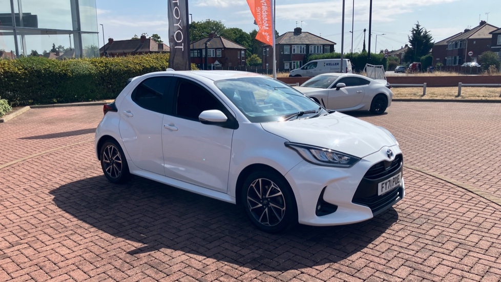 Toyota Yaris 1.5 Hybrid Design 5dr CVT Hybrid Hatchback - Image 47