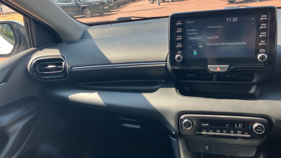 Toyota Yaris 1.5 Hybrid Design 5dr CVT Hybrid Hatchback - Image 55