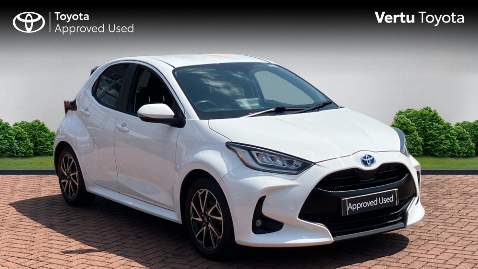 Toyota Yaris 1.5 Hybrid Design 5dr CVT Hybrid Hatchback - Image 1