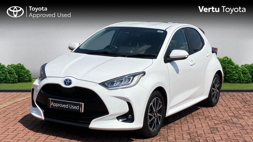 Toyota Yaris 1.5 Hybrid Design 5dr CVT Hybrid Hatchback - Image 3