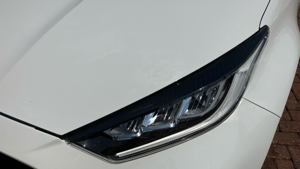 Toyota Yaris 1.5 Hybrid Design 5dr CVT Hybrid Hatchback - Image 20