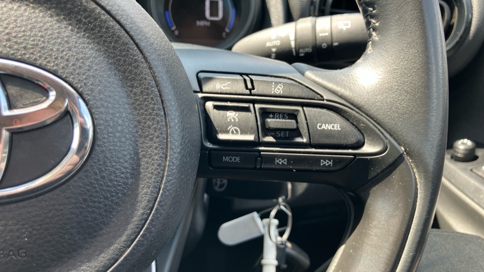 Toyota Yaris 1.5 Hybrid Design 5dr CVT Hybrid Hatchback - Image 29