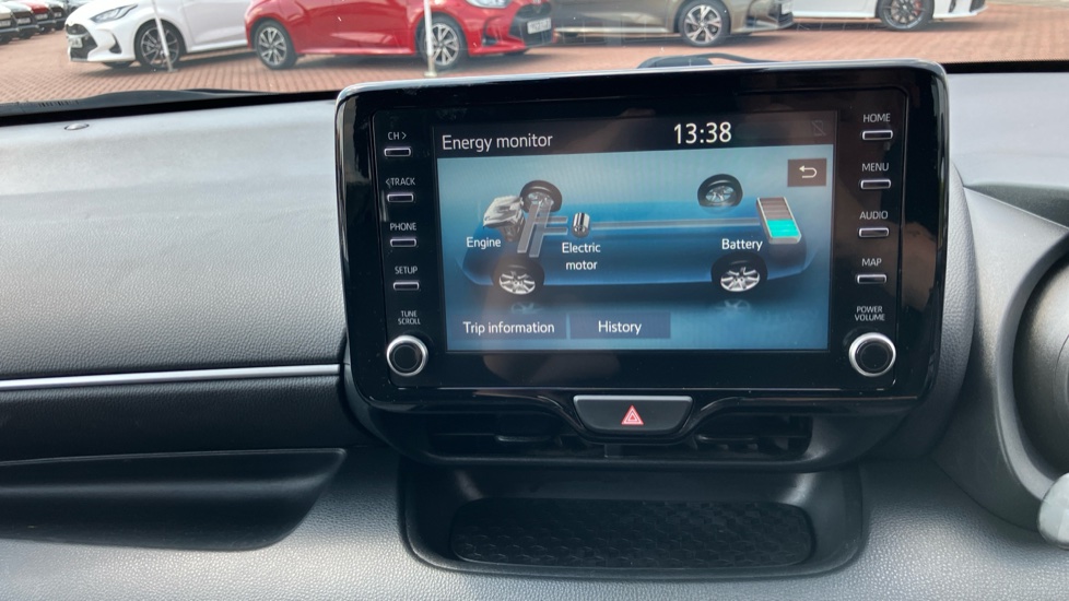 Toyota Yaris 1.5 Hybrid Design 5dr CVT Hybrid Hatchback - Image 39