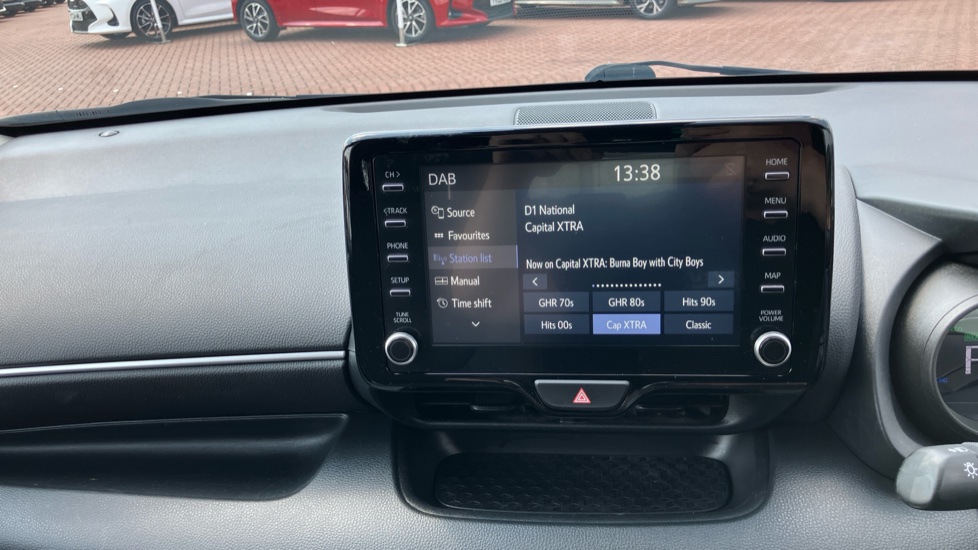 Toyota Yaris 1.5 Hybrid Design 5dr CVT Hybrid Hatchback - Image 41