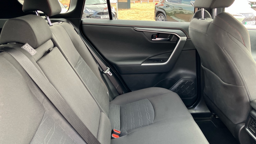 Toyota RAV4 2.5 PHEV Design 5dr CVT Estate - Image 8